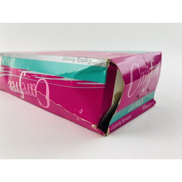 Vintage Carefree Panty Shields Pantiliner Liner 18 Pads Box Movie TV Prop Scente - Picture 4 of 8